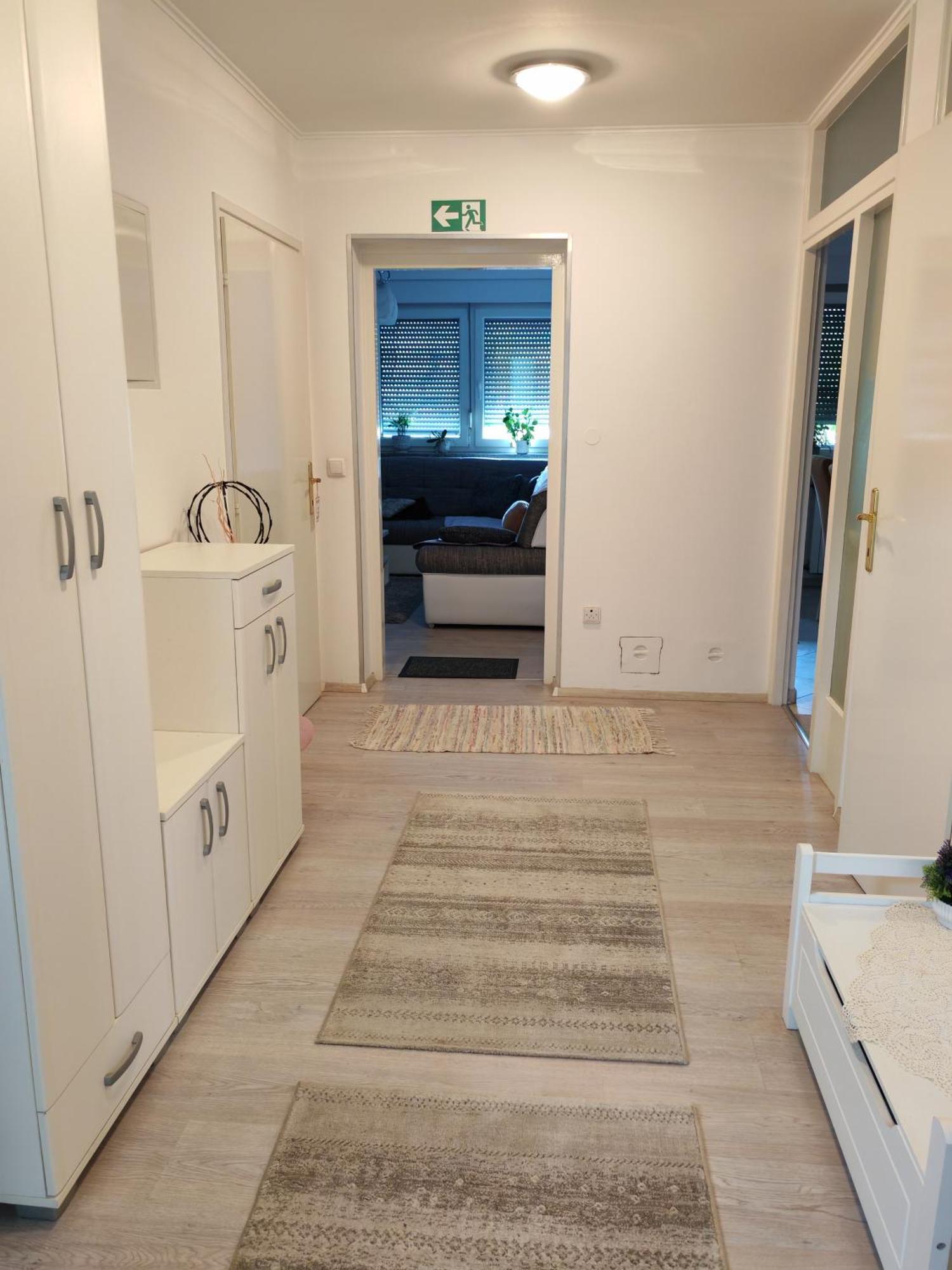 Apartman Ivana Karlovac Bagian luar foto