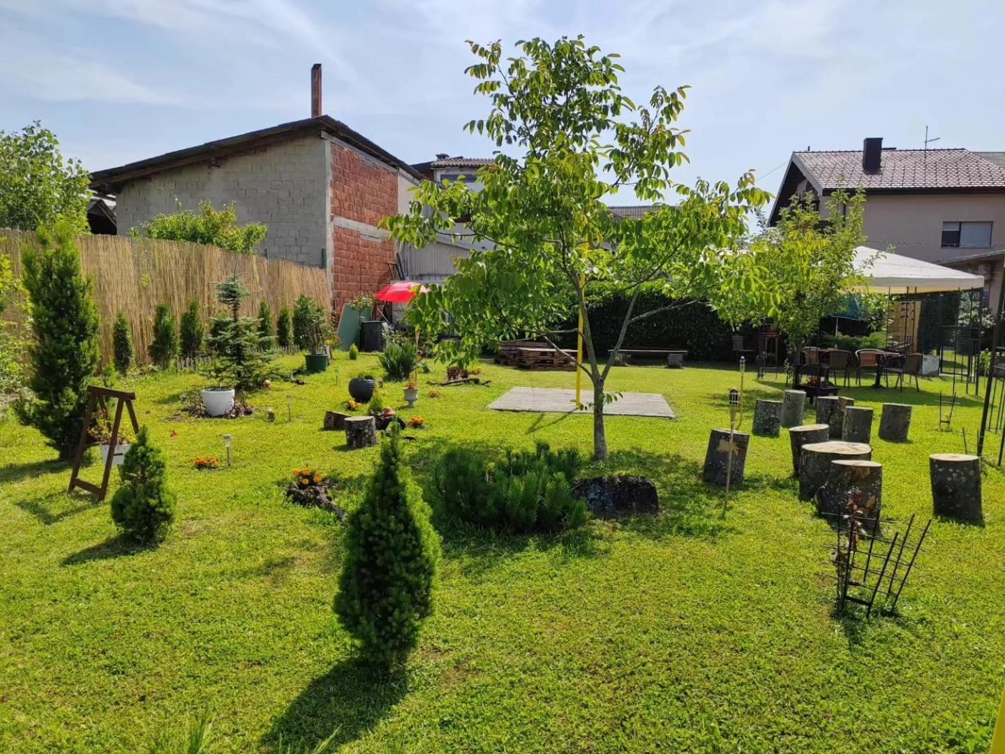 Apartman Ivana Karlovac Bagian luar foto